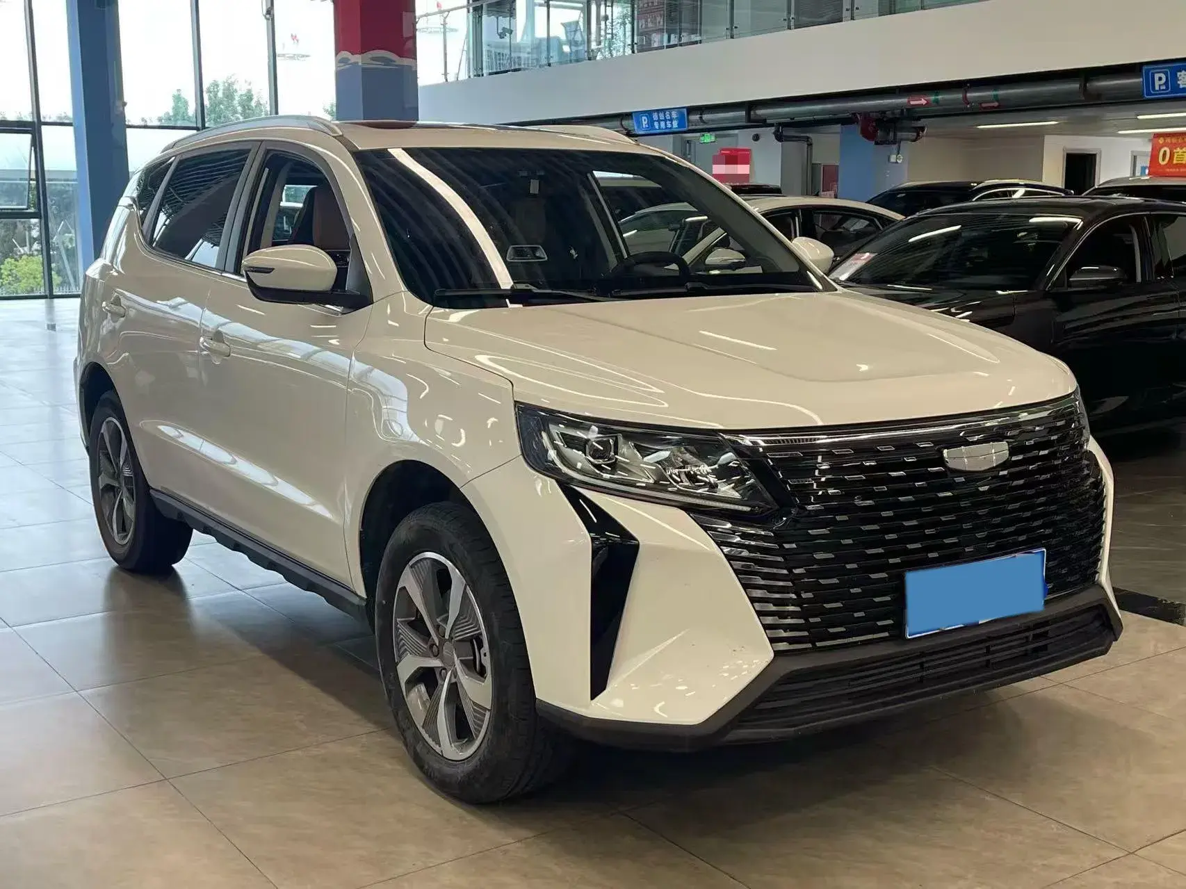 2024 GEELY OKAVANGOPRO thumbnail 3