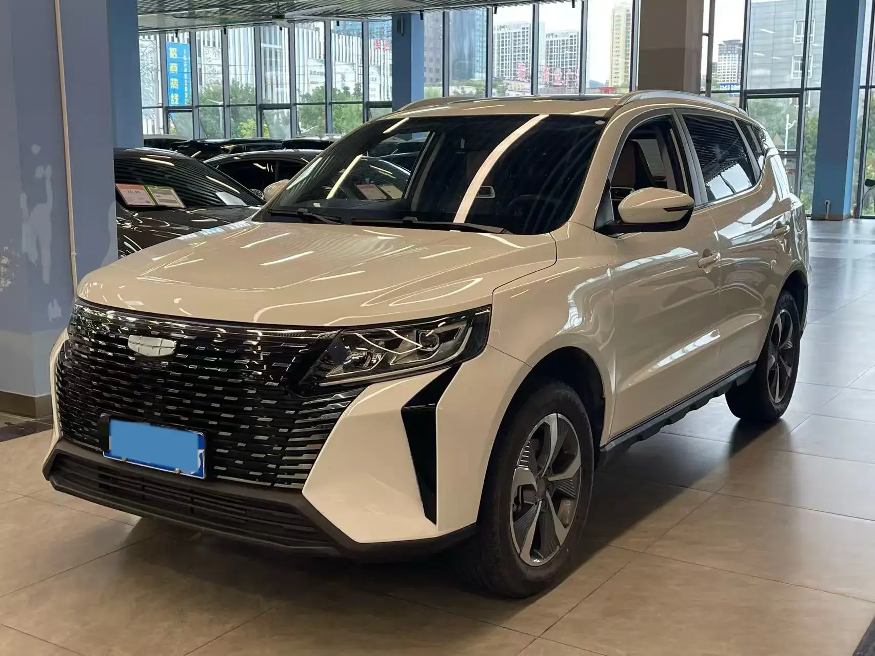 2024 GEELY OKAVANGOPRO view 1