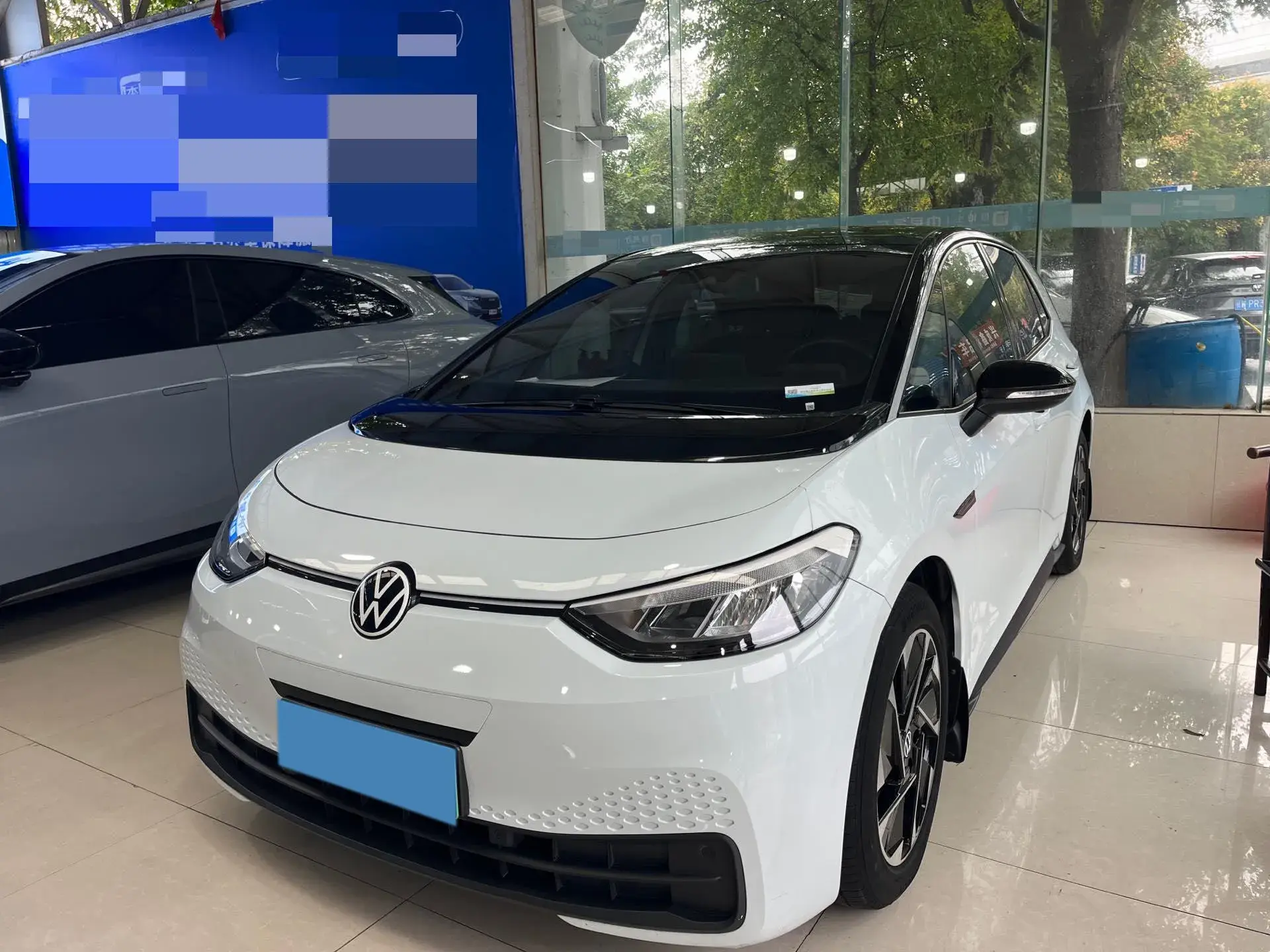 2023 VOLKSWAGEN ID.3 view 1