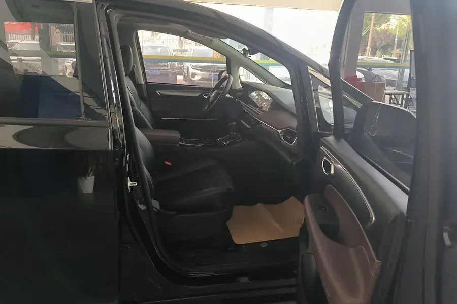 2023 GAC TRUMPCHI thumbnail 4