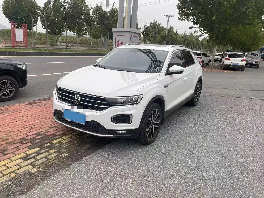 2022 Volkswagen T-Roc 1.4T 150HP L4 7DCT