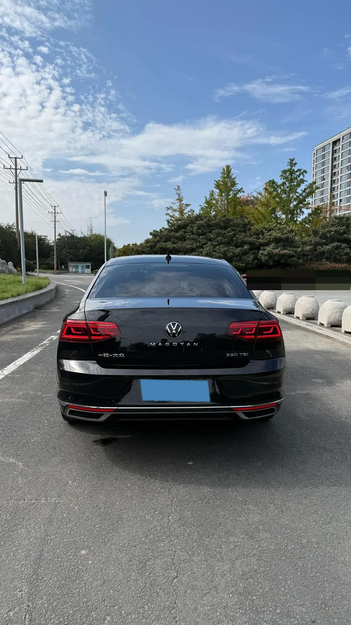 2021 VOLKSWAGEN MAGOTAN thumbnail 4