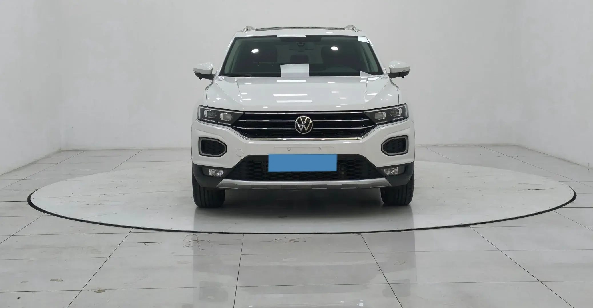 2022 VOLKSWAGEN T-ROC thumbnail 2