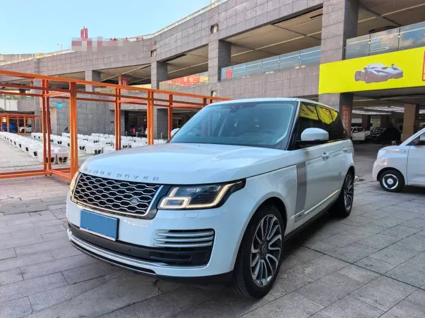 2022 LAND ROVER view 1