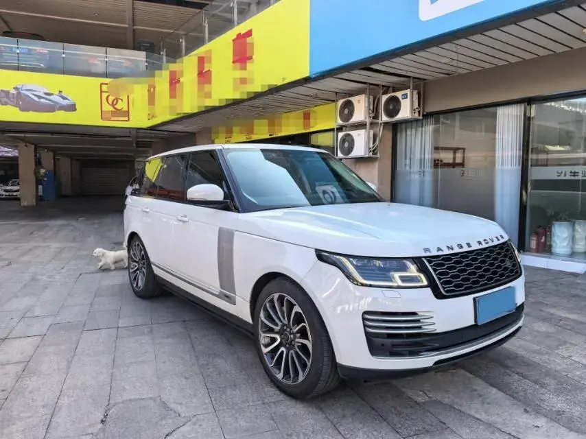 2022 LAND ROVER thumbnail 3