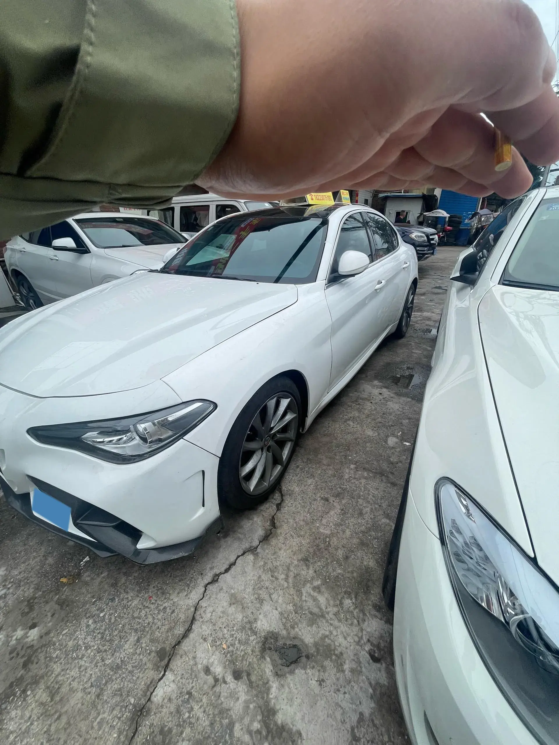 2017 ALFA ROMEO thumbnail 2