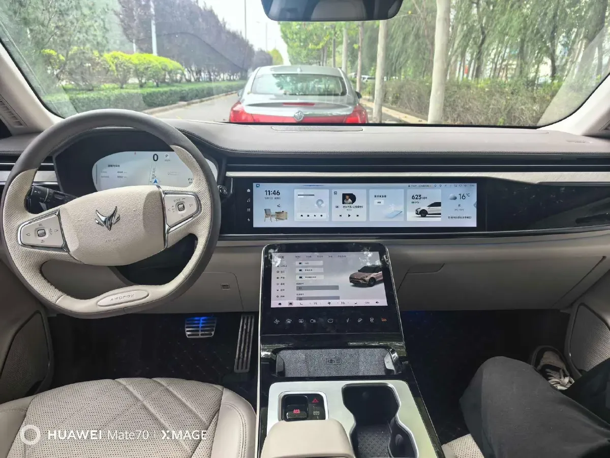 2025 ARCFOX αT6 BEV,autocango,china used car exporter,china ev exporter,chinese used car exporter,chinese used ev exporter