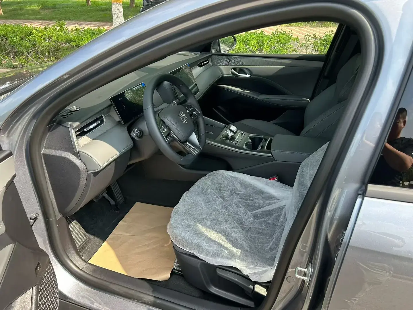 2025 BYD QIN thumbnail 4