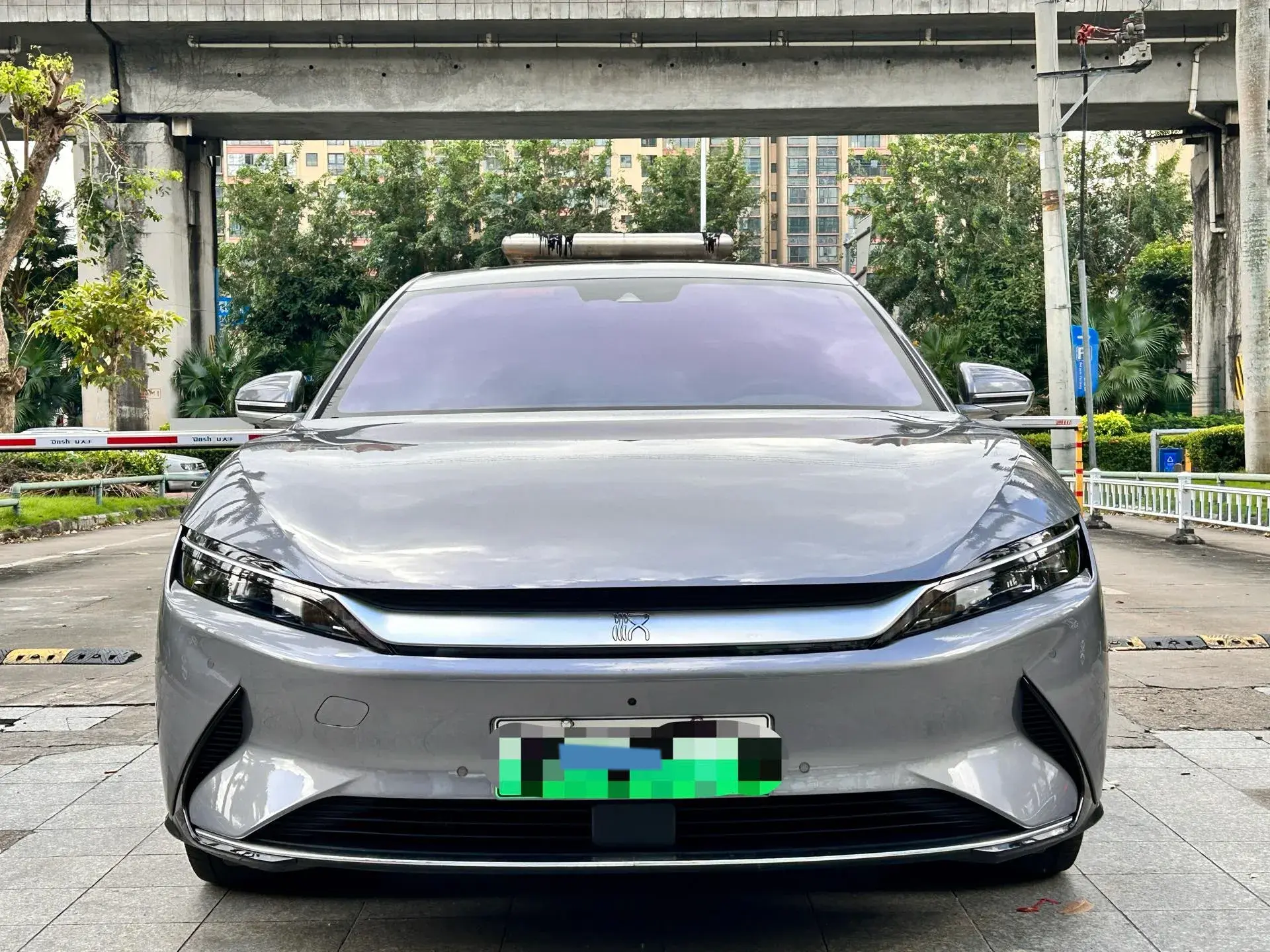 2020 BYD HAN thumbnail 2