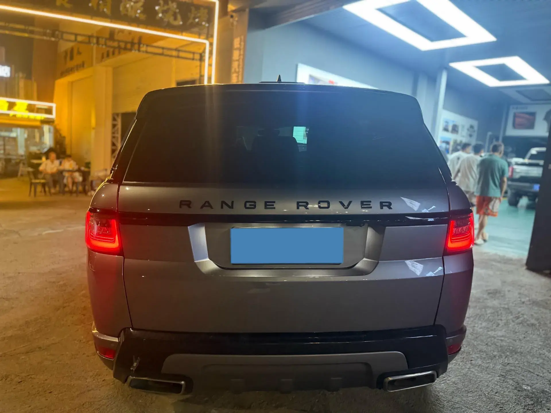2021 LAND ROVER thumbnail 4