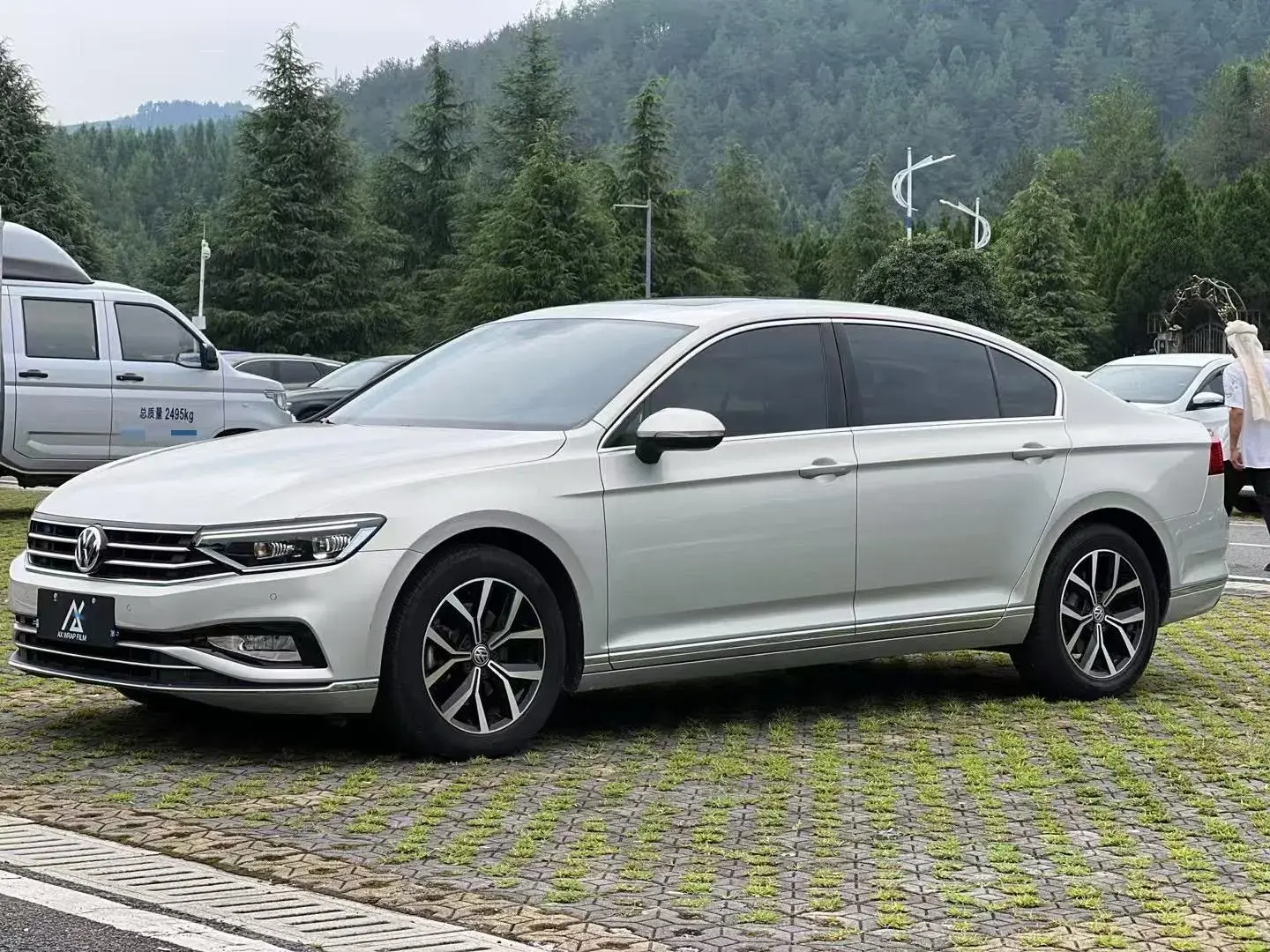 2019 VOLKSWAGEN MAGOTAN view 1