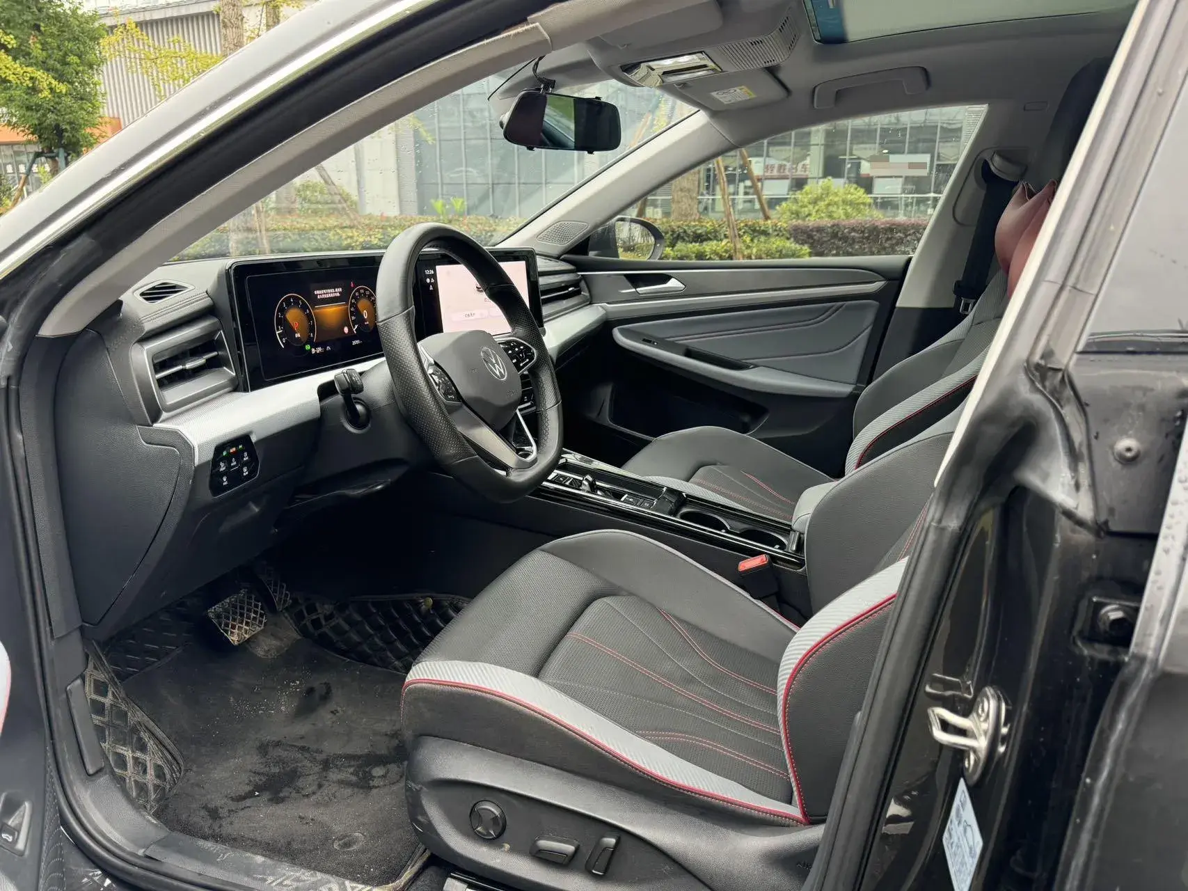 2022 VOLKSWAGEN LAMANDO thumbnail 4