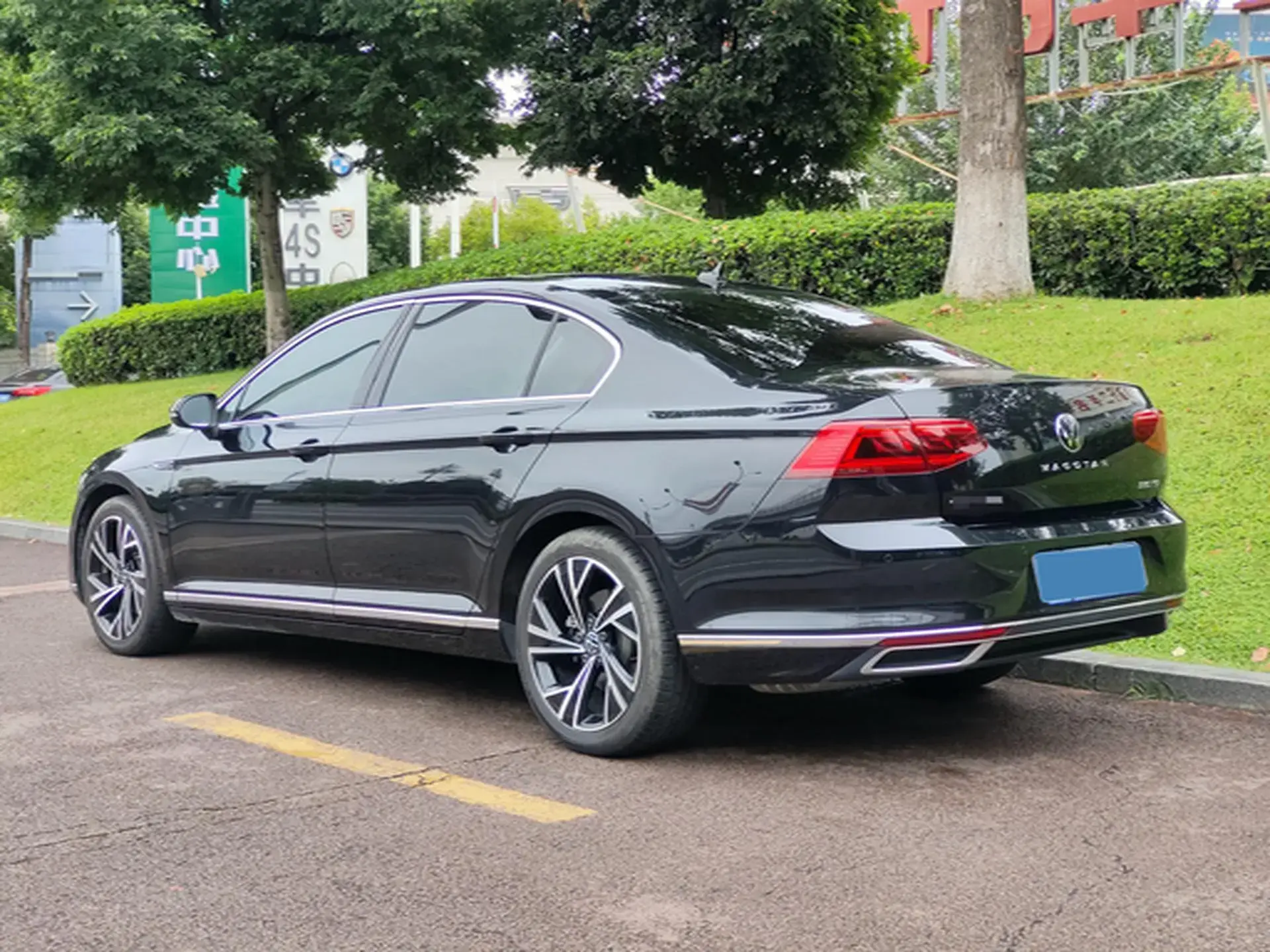 2020 VOLKSWAGEN MAGOTAN thumbnail 3