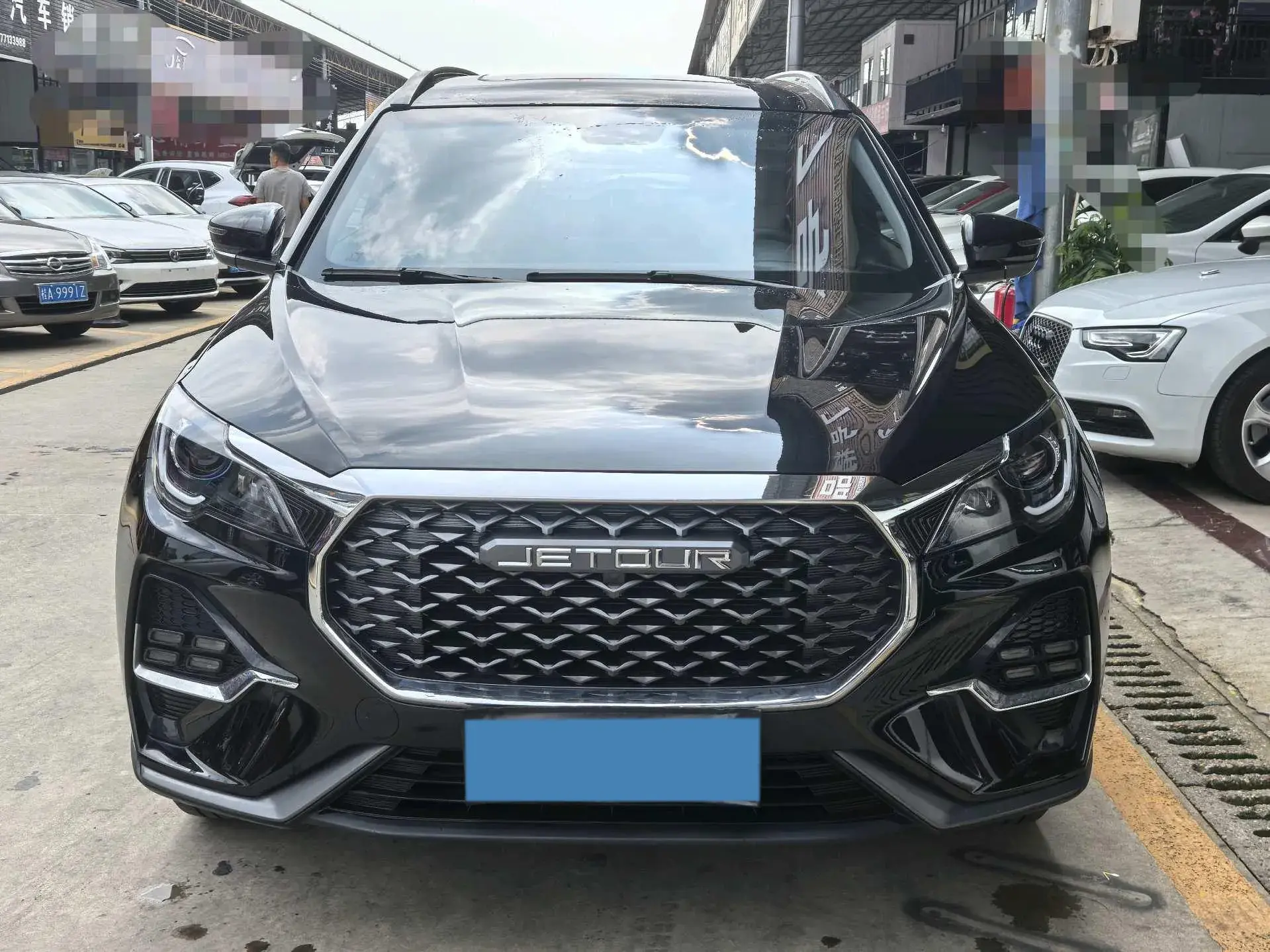 2023 JETOUR X70 thumbnail 2