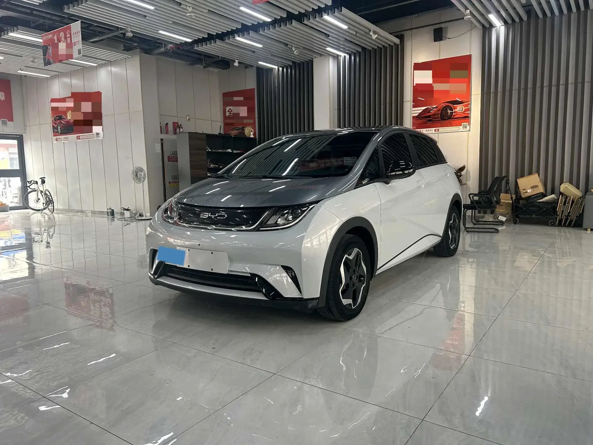 2021 BYD DOLPHIN view 1
