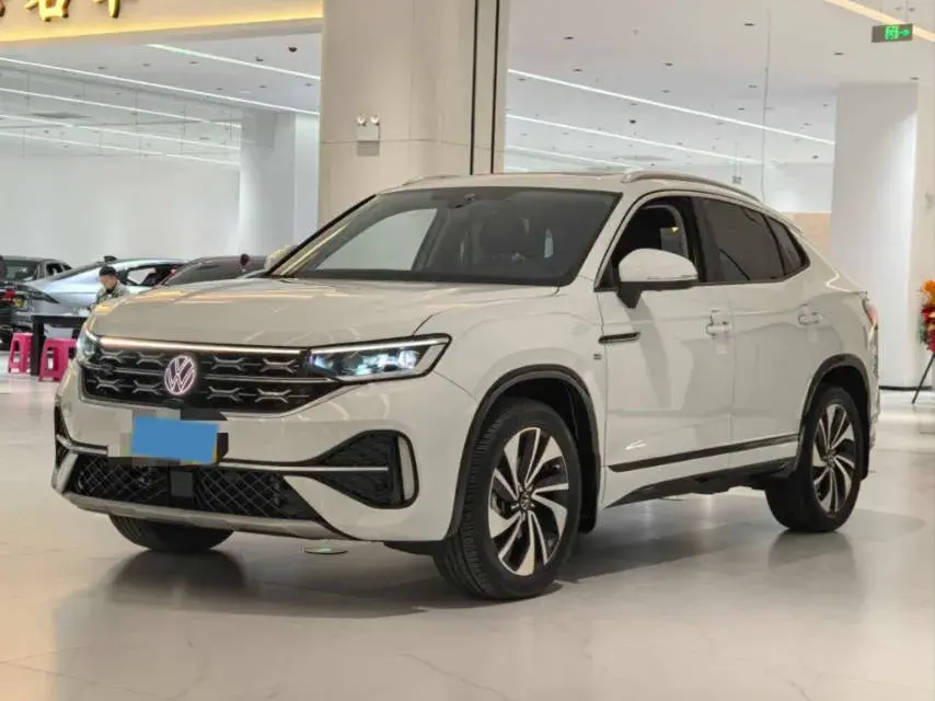 2023 VOLKSWAGEN TAYRON view 1