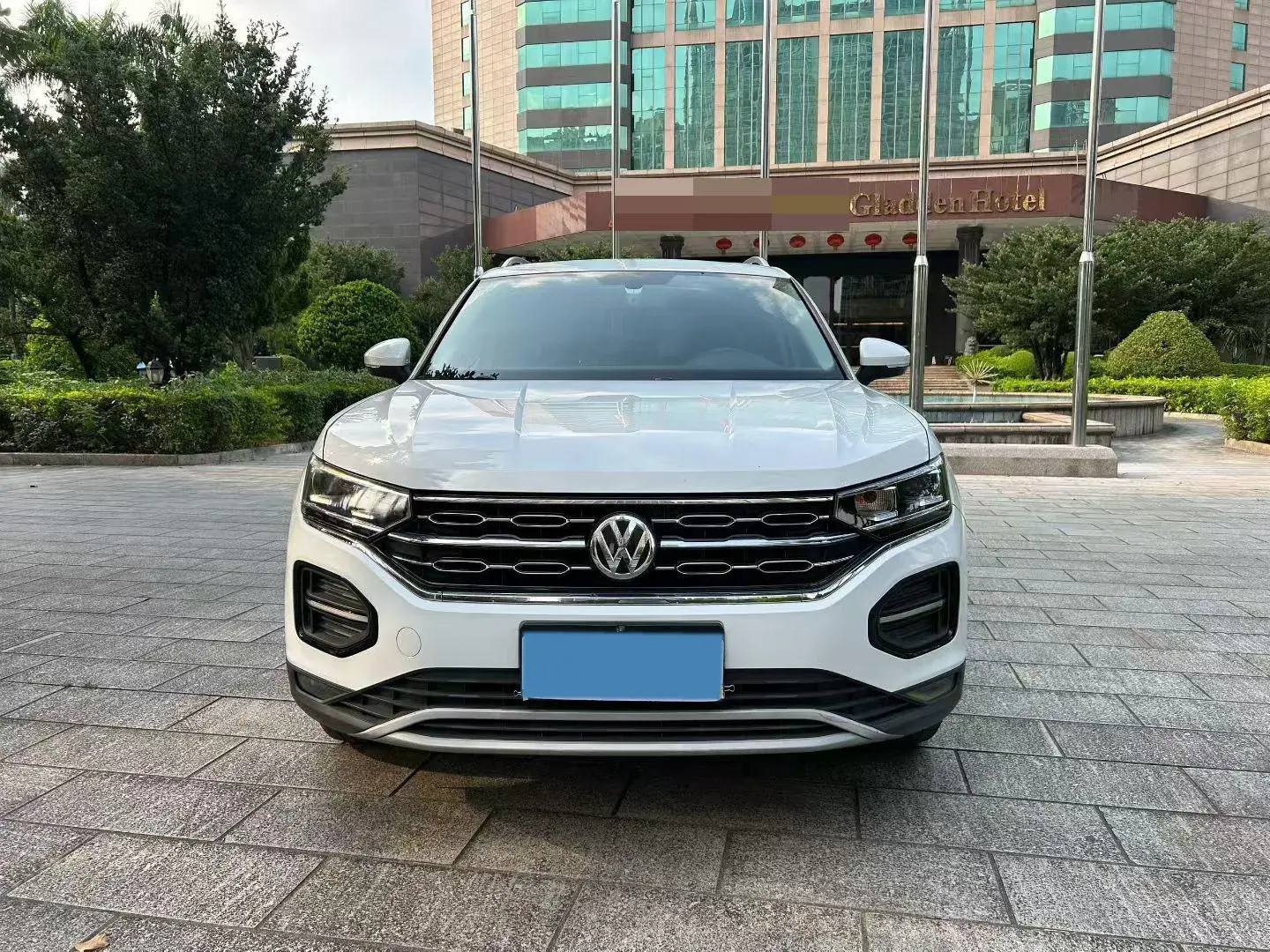 2019 VOLKSWAGEN TAYRON thumbnail 2