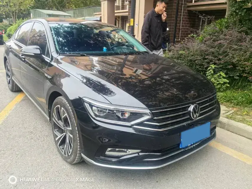 2020 VOLKSWAGEN MAGOTAN thumbnail 2