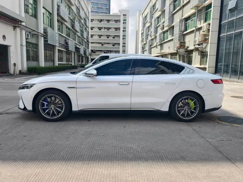 2020 BYD HAN thumbnail 3