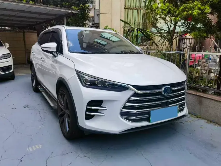 2018 BYD TANG thumbnail 3