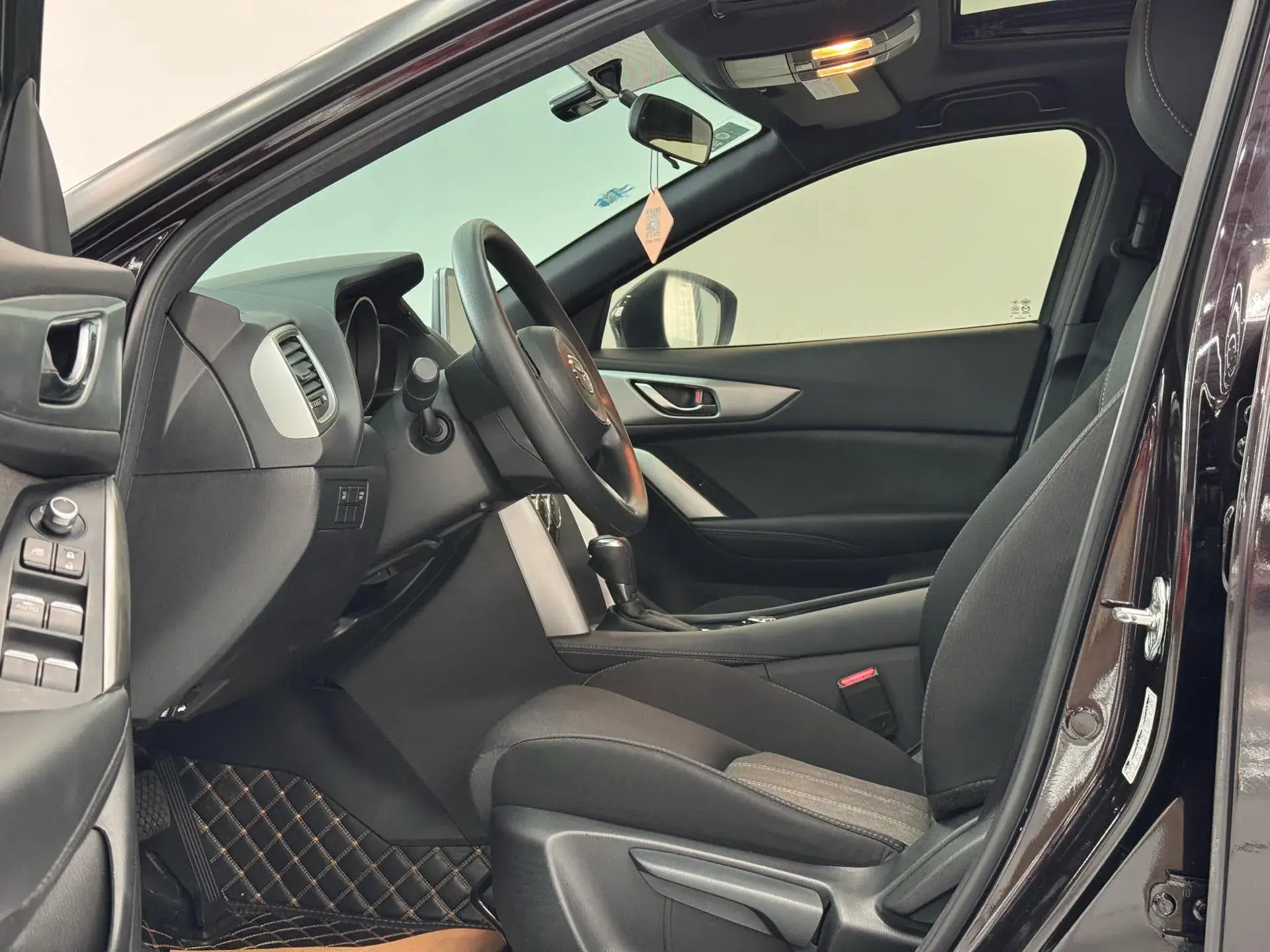 2018 MAZDA CX-4 thumbnail 4