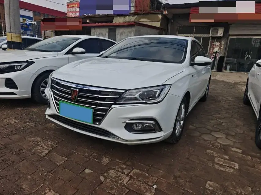 2019 ROEWE I5 view 1