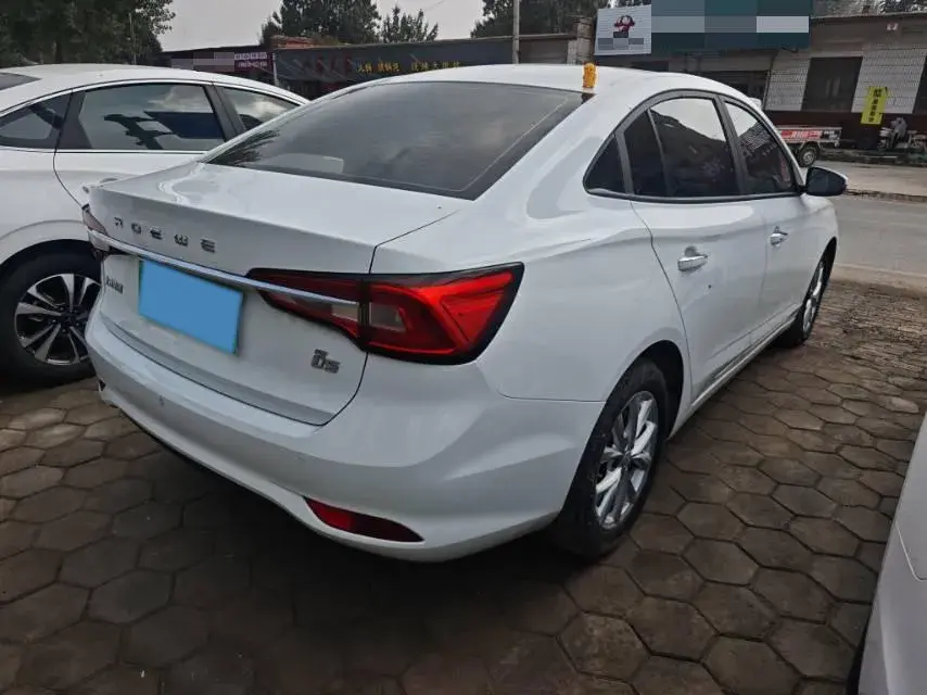 2019 ROEWE I5 thumbnail 3