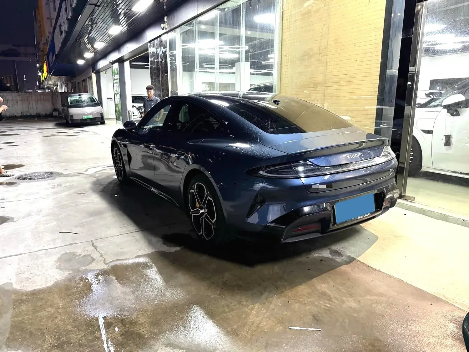 2024 MI SU7 thumbnail 3