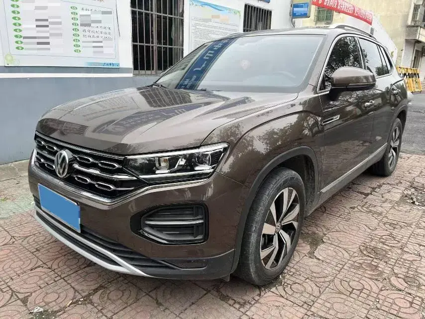 2021 VOLKSWAGEN TAYRON view 1