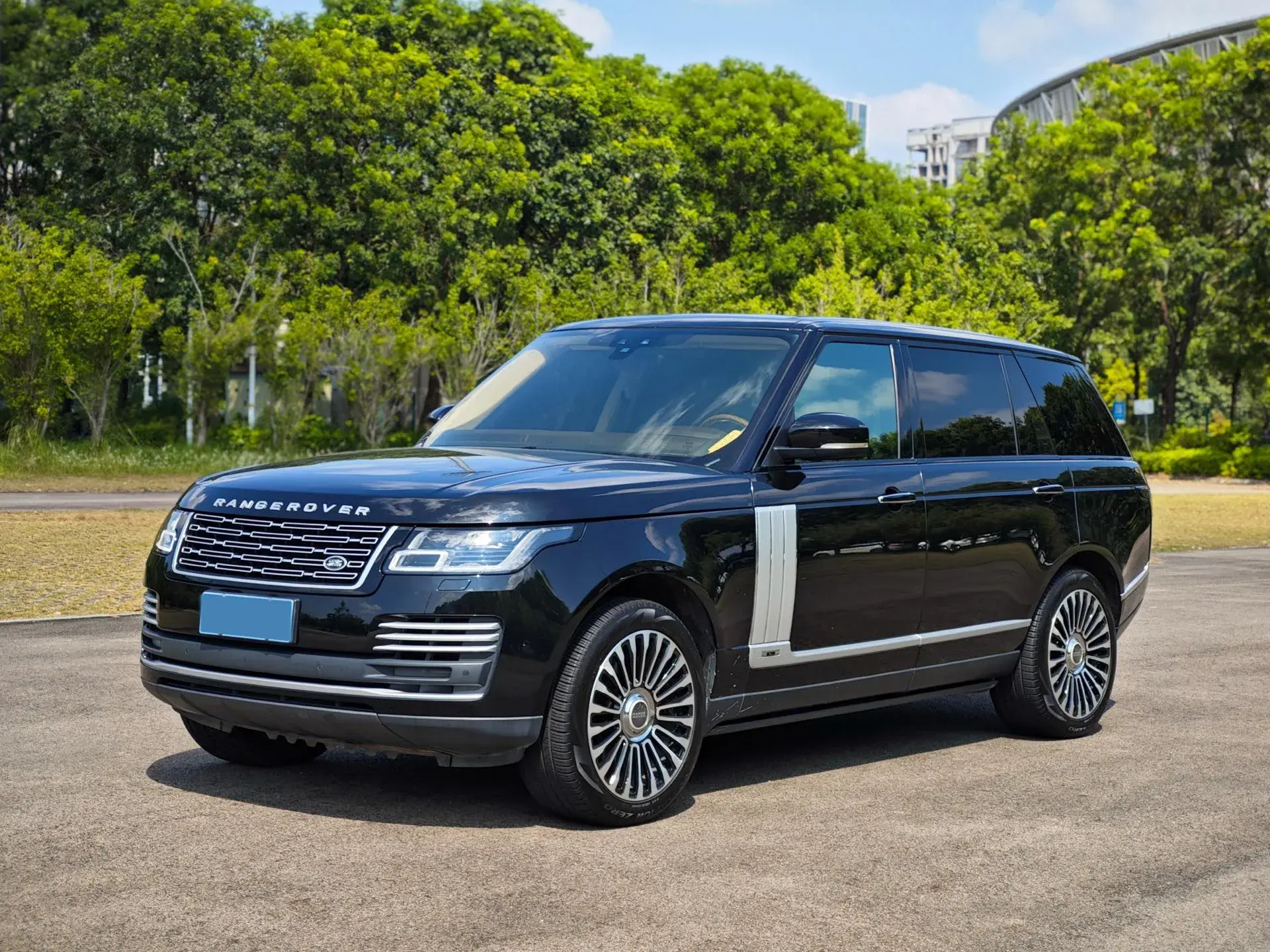 2018 LAND ROVER view 1