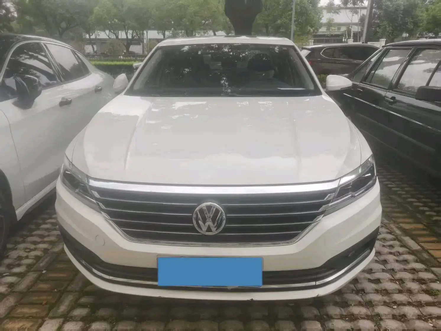 2019 VOLKSWAGEN LAVIDA thumbnail 2