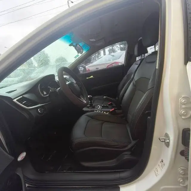 2019 CHEVROLET CAVALIER thumbnail 4