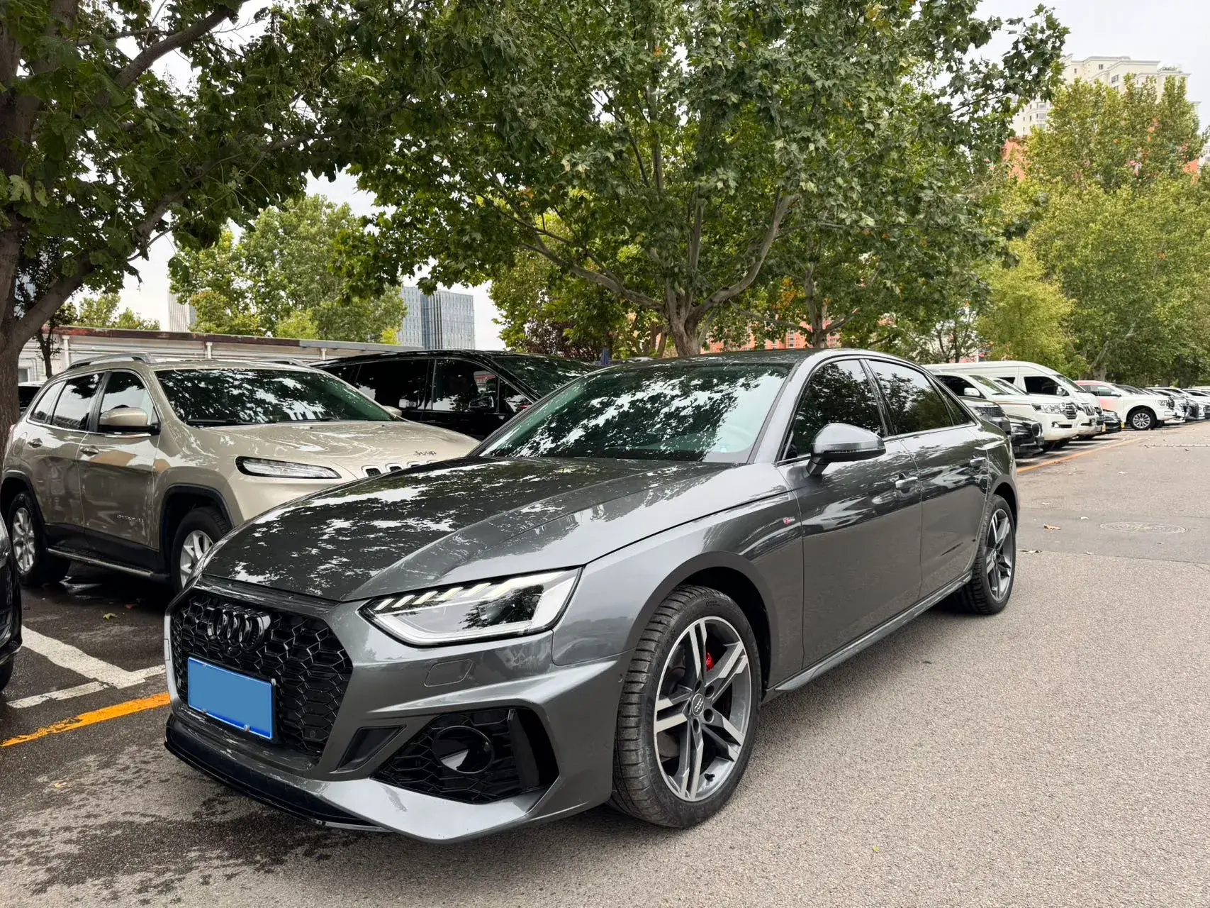 2020 AUDI A4L view 1