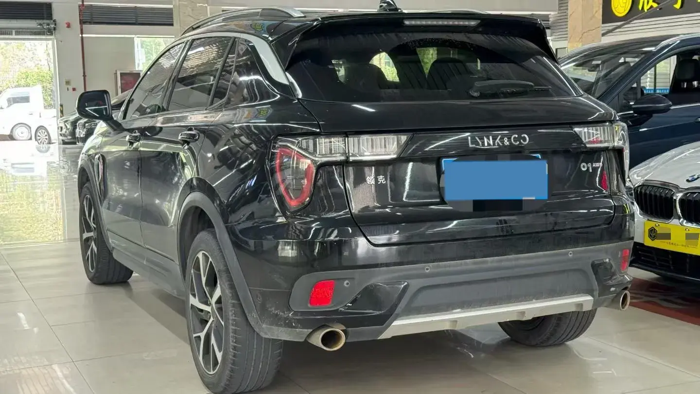 2019 LYNK&CO 01 thumbnail 4