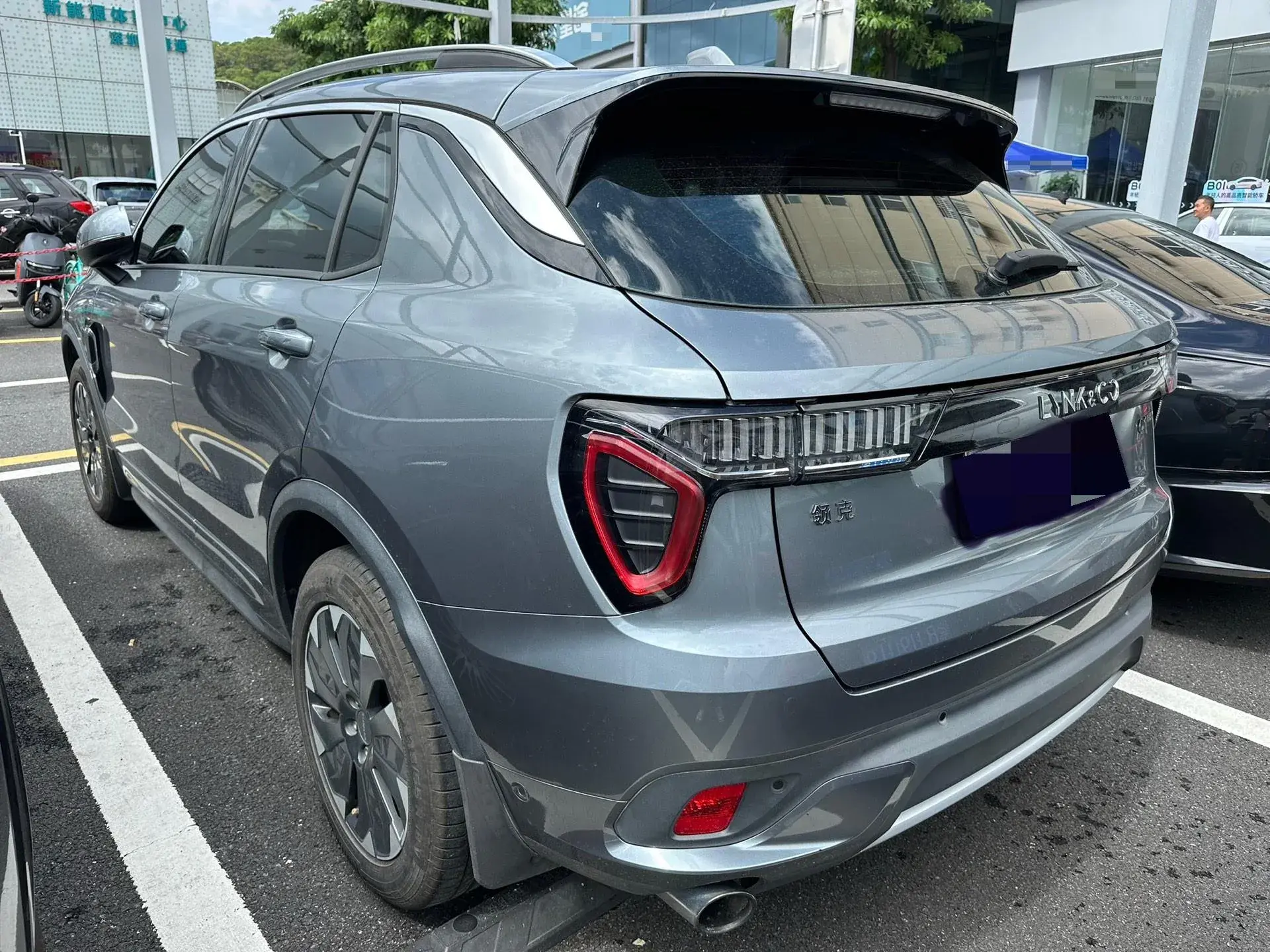 2018 LYNK&CO 01 thumbnail 4