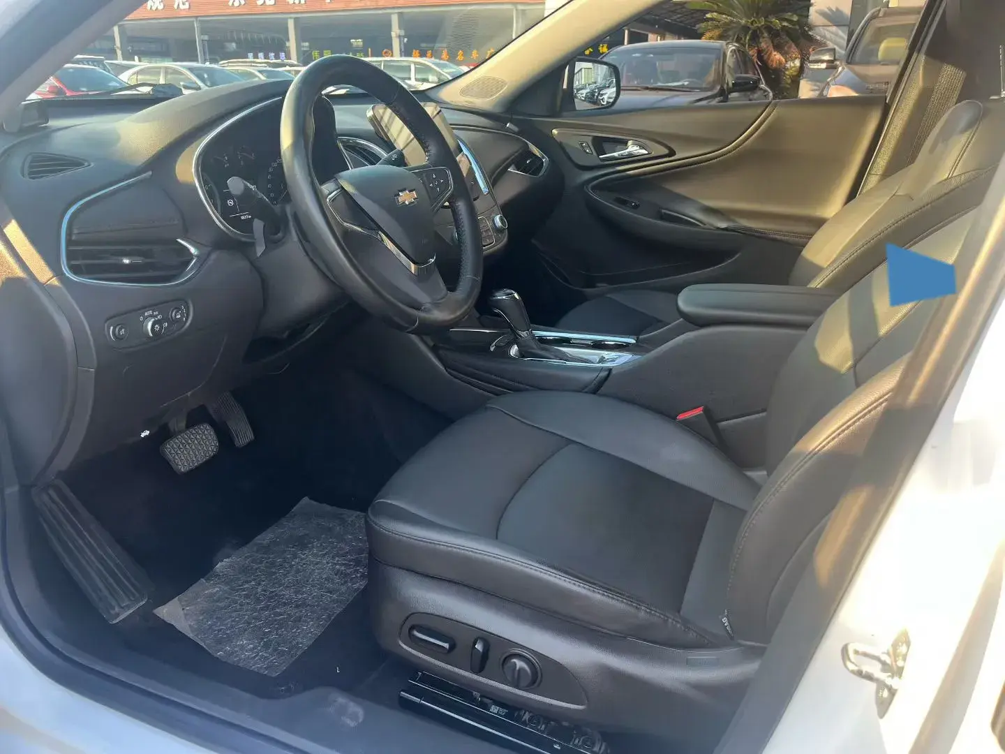 2018 CHEVROLET MALIBU thumbnail 4