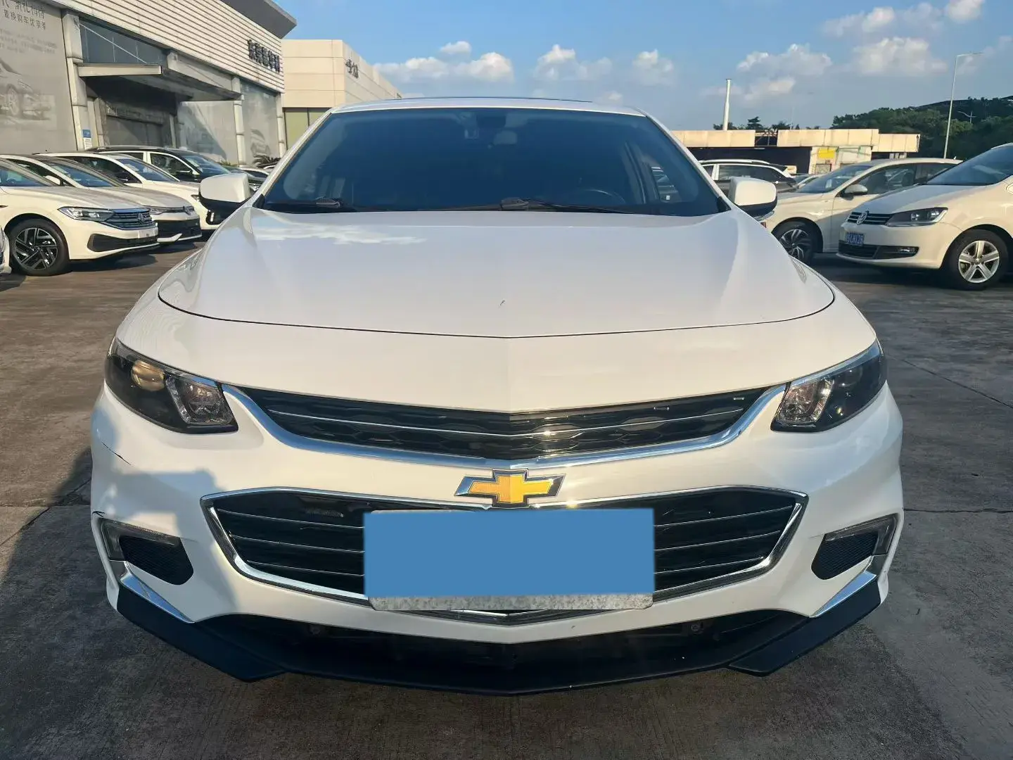 2018 CHEVROLET MALIBU thumbnail 2