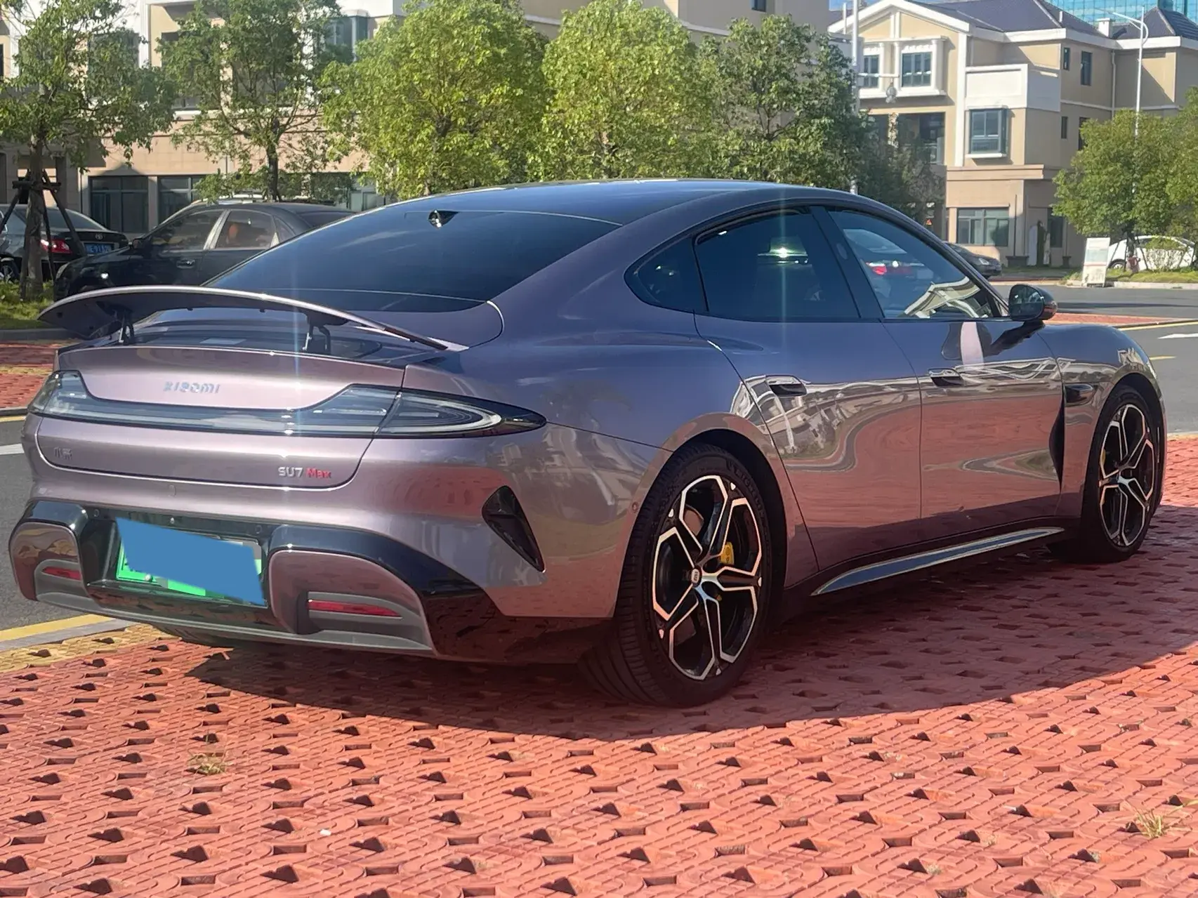 2024 MI SU7 thumbnail 4