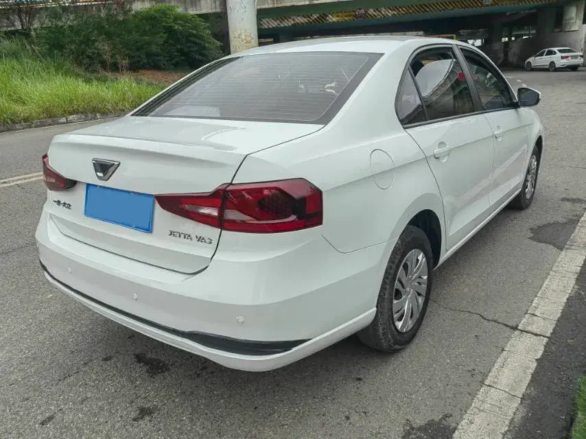 2021 JETTA VA3 thumbnail 3