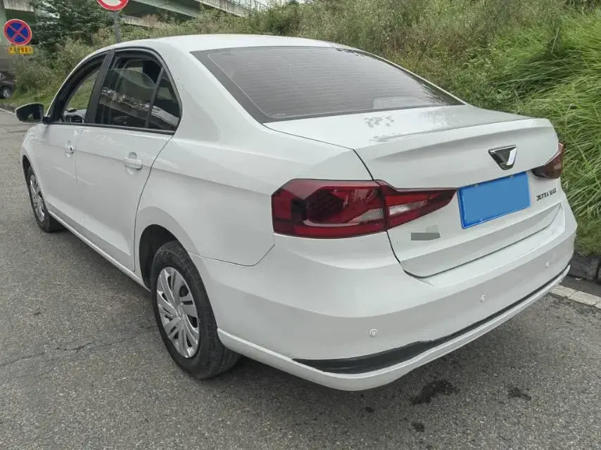 2021 JETTA VA3 thumbnail 4