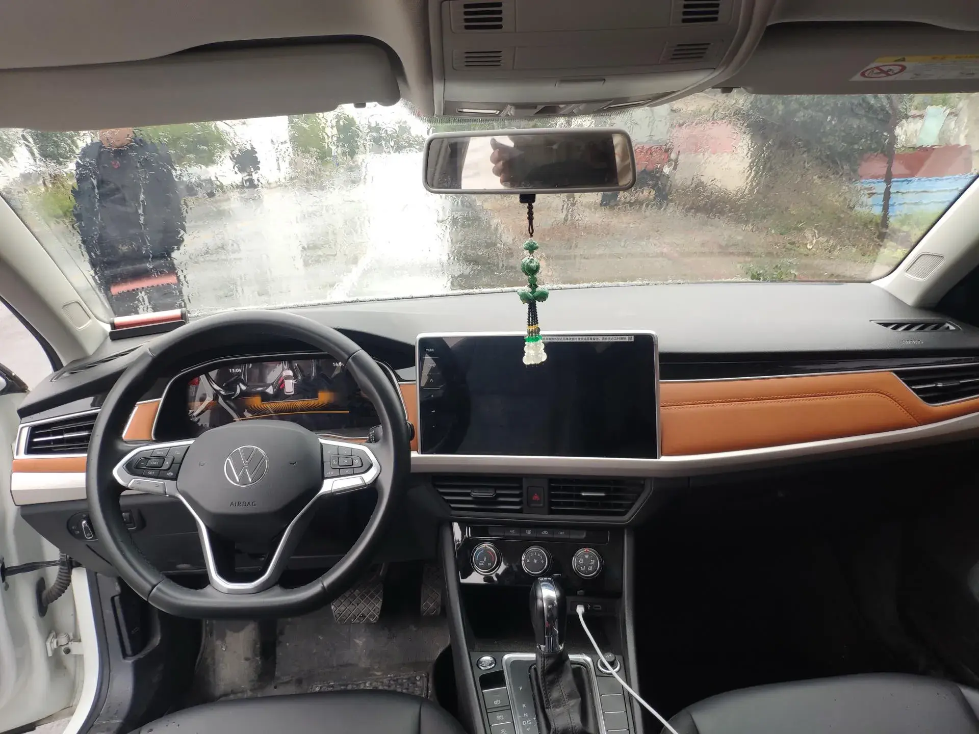 2023 VOLKSWAGEN BORA thumbnail 3