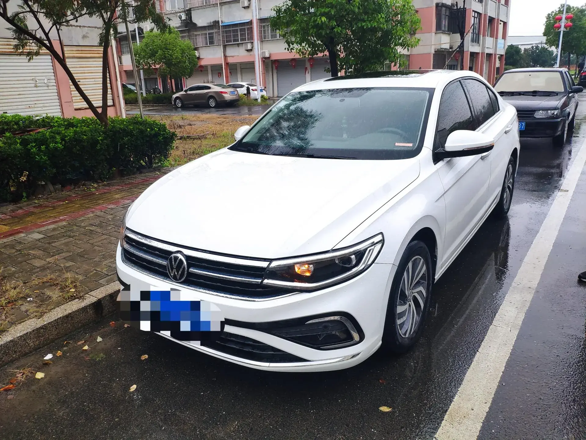 2023 VOLKSWAGEN BORA view 1