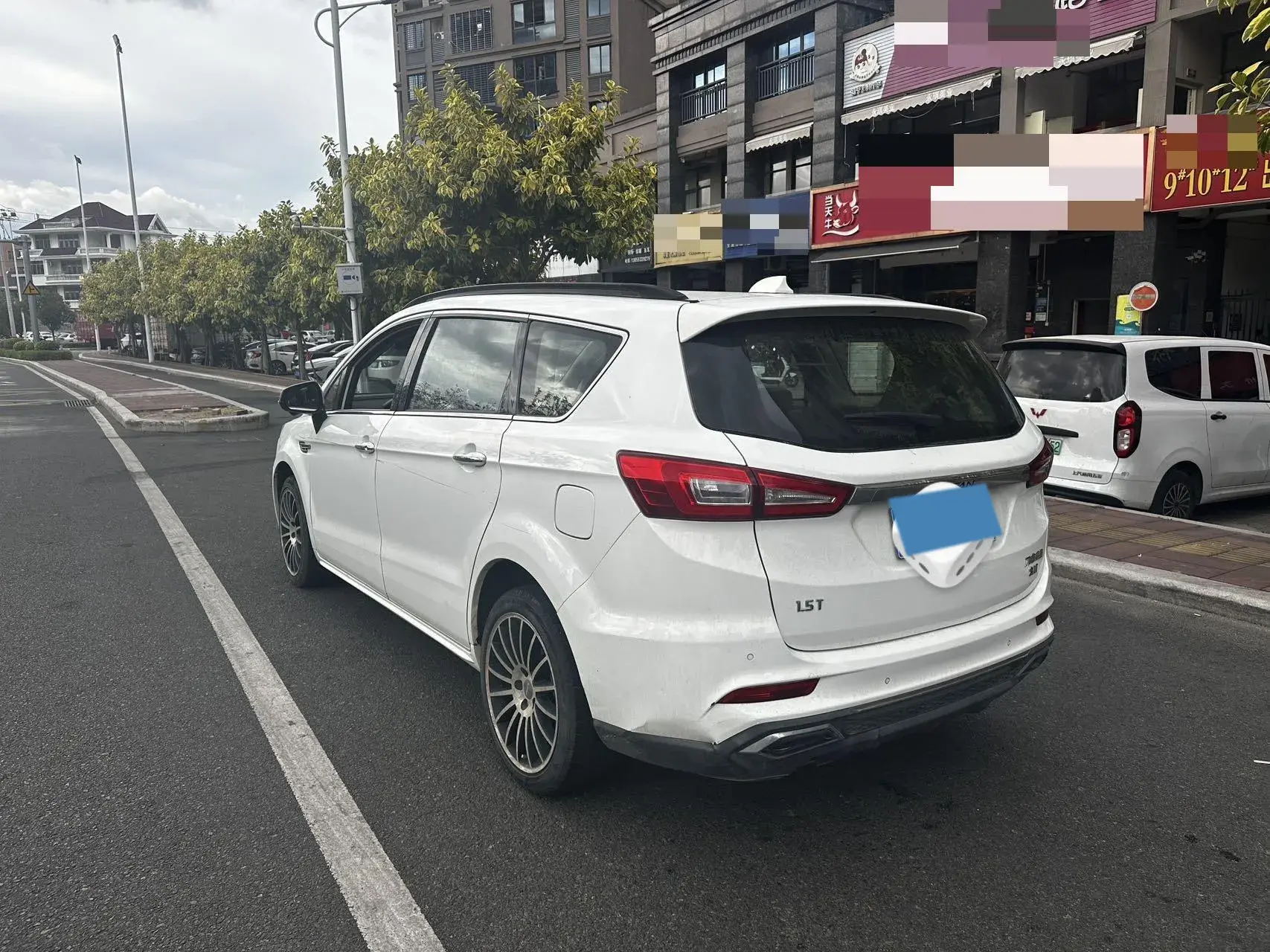 2017 LIFAN XUANLANG thumbnail 4