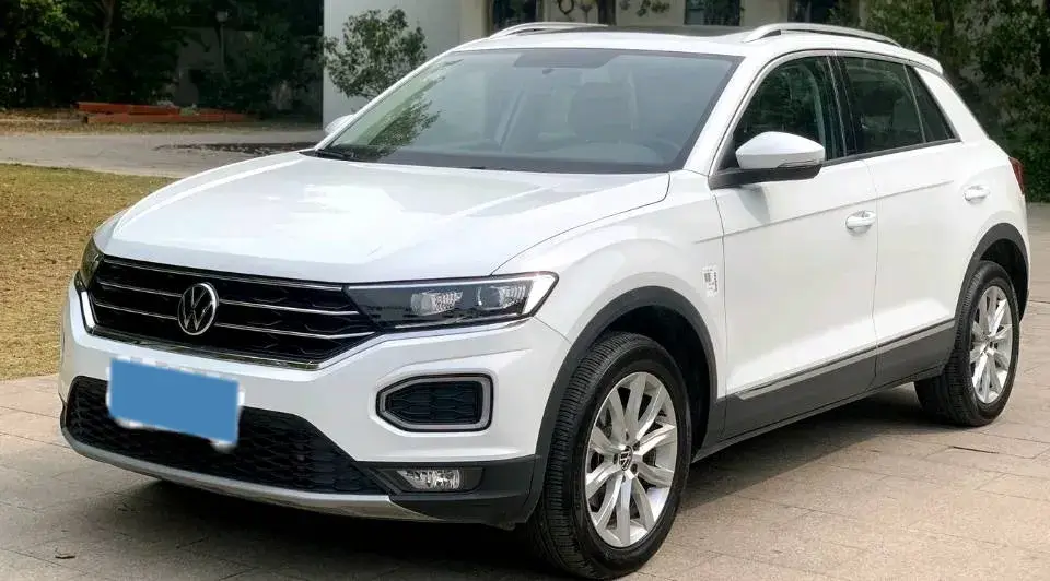 2022 VOLKSWAGEN T-ROC view 1