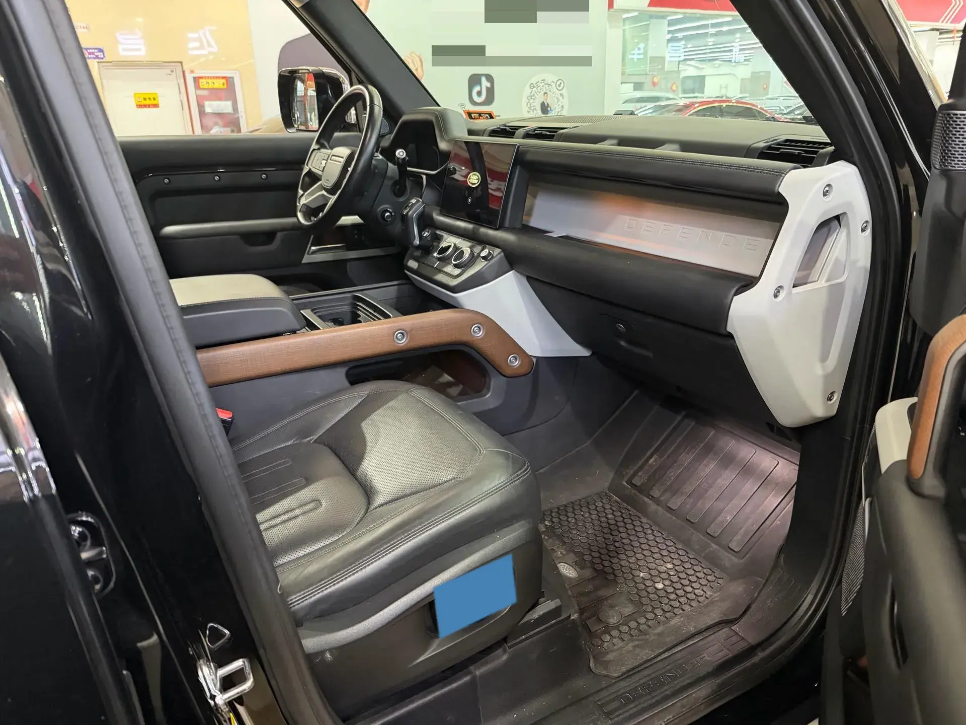 2021 LAND ROVER thumbnail 3