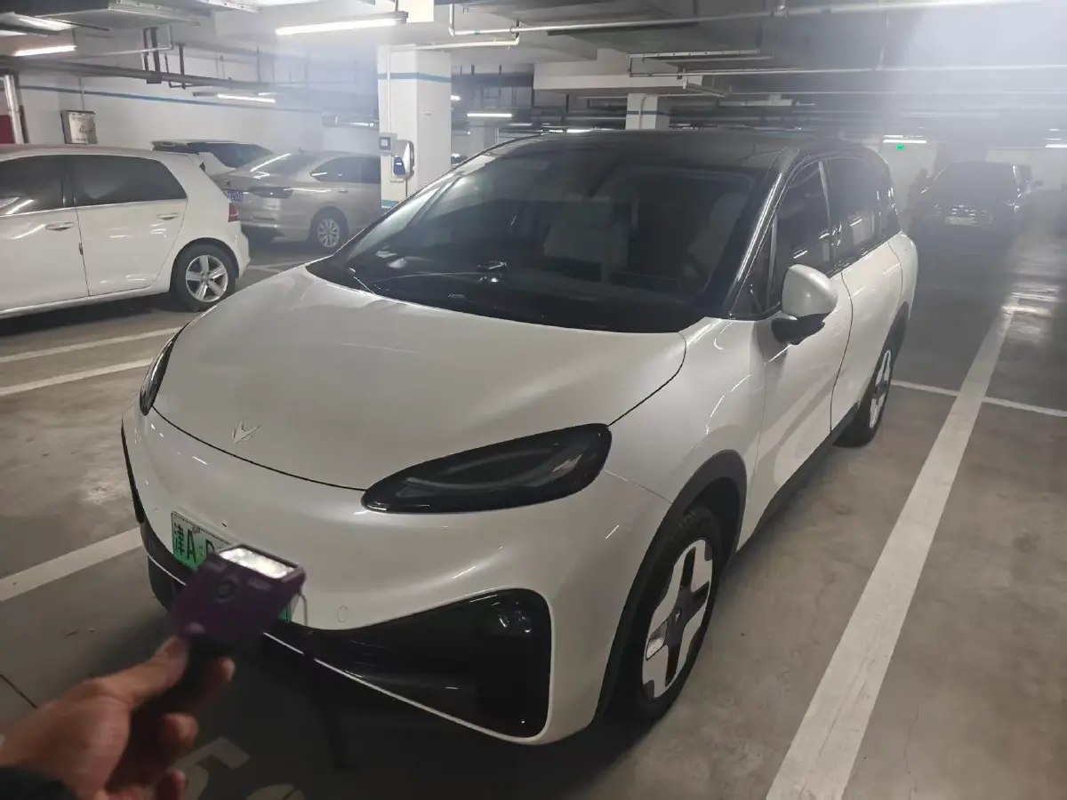 2023 ARCFOX KAOLA BEV 58.8KWH