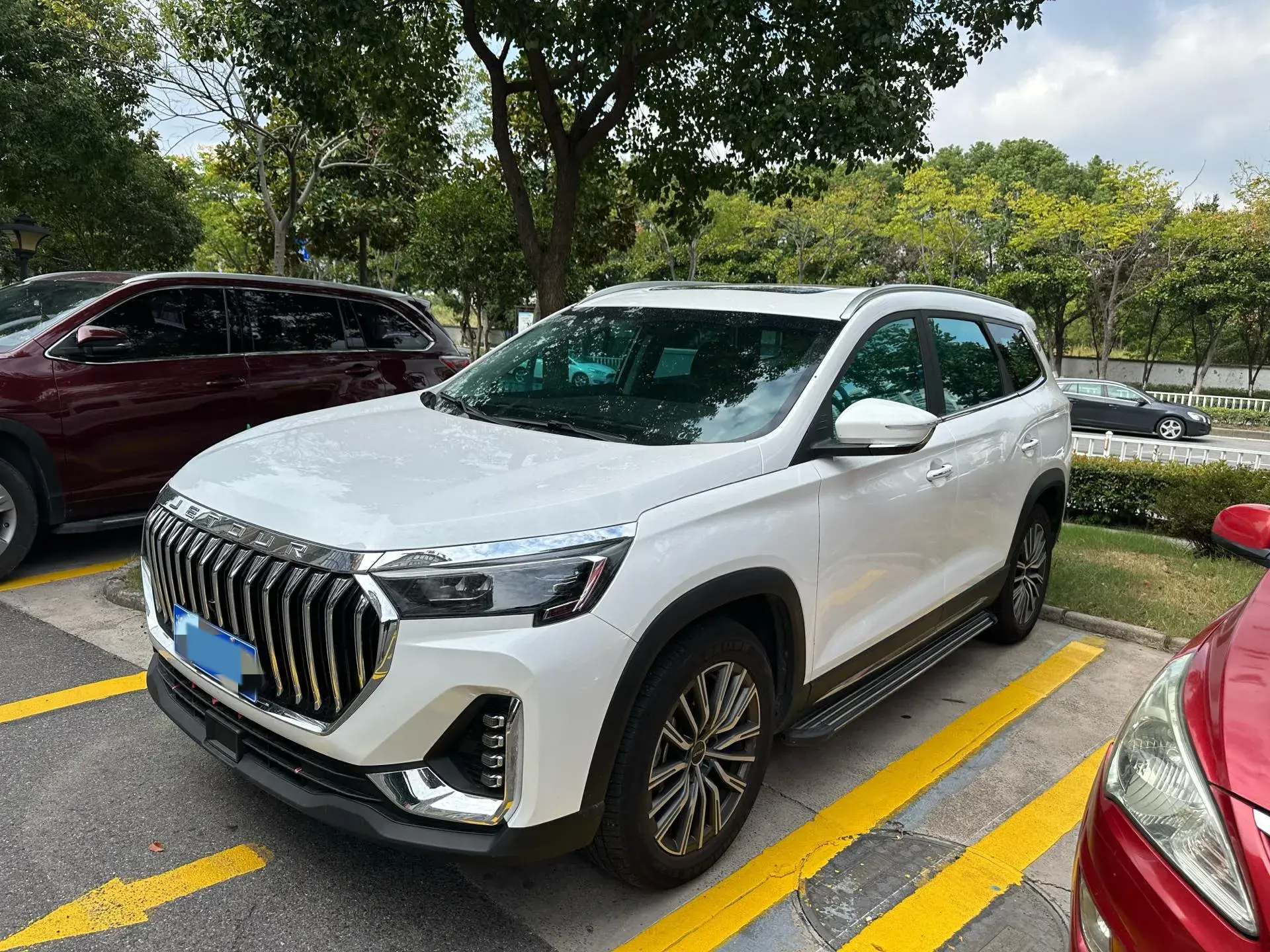 2023 JETOUR X90 view 1