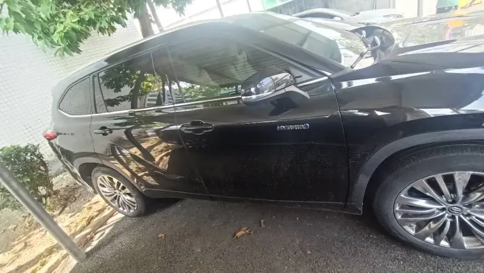 2022 TOYOTA HIGHLANDER thumbnail 3