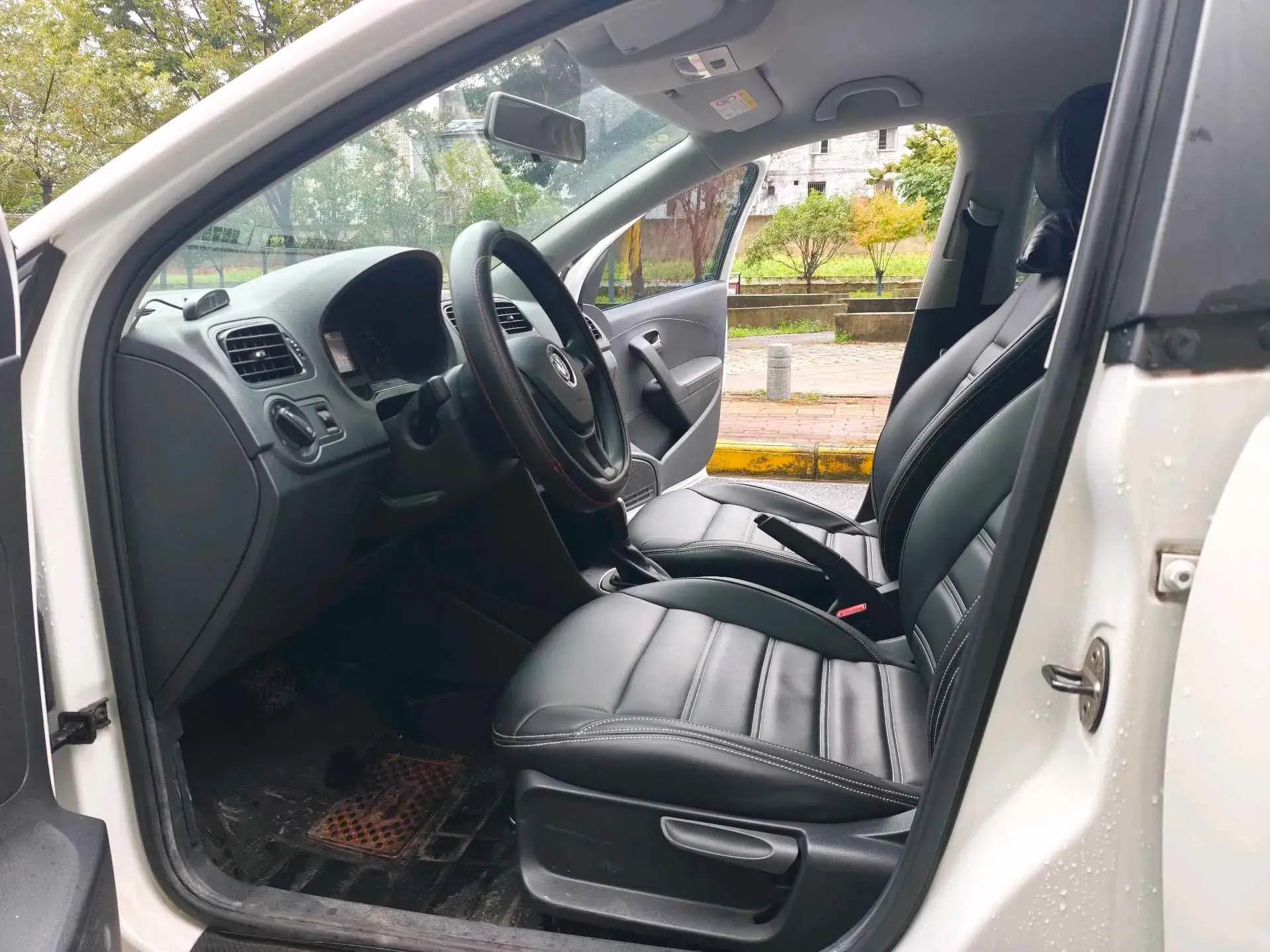 2018 VOLKSWAGEN POLO thumbnail 4