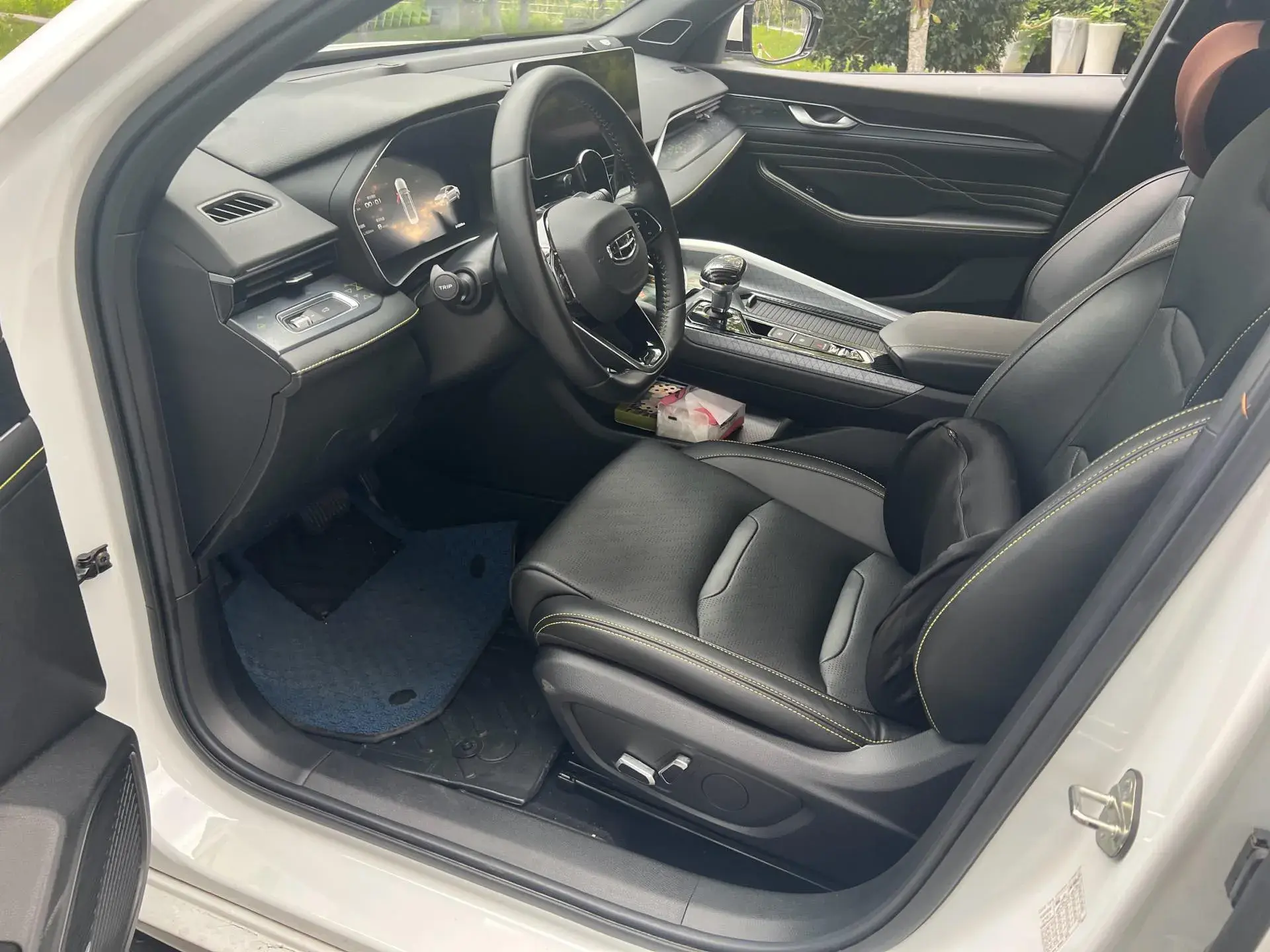 2023 GEELY PREFACE thumbnail 4